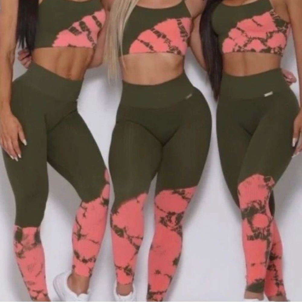 Bombshell Sportswear Set